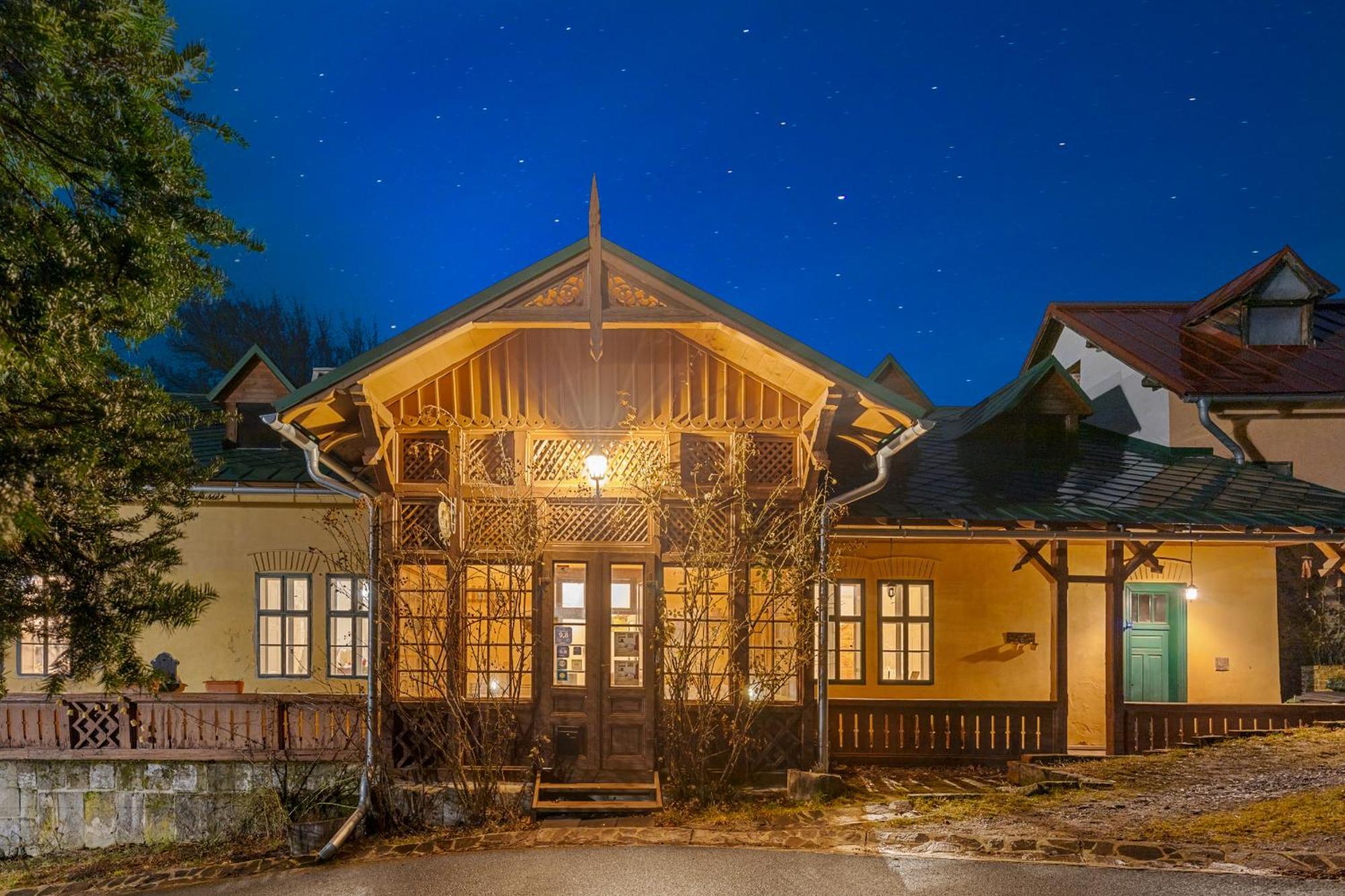 Sovi Dom- Historicke Apartmany Z 19 Storocia, 4Km Od Banskej Stiavnice Svätý Anton Екстериор снимка