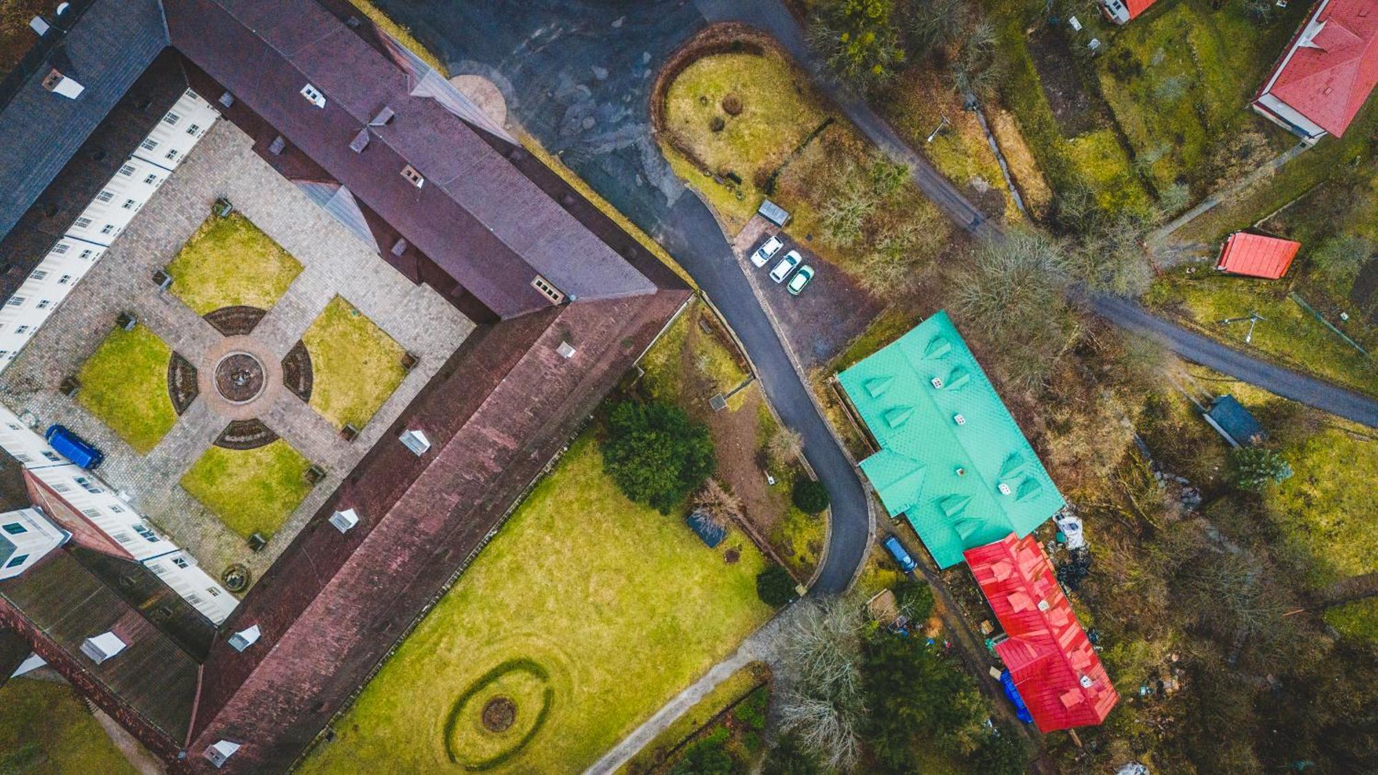Sovi Dom- Historicke Apartmany Z 19 Storocia, 4Km Od Banskej Stiavnice Svätý Anton Екстериор снимка