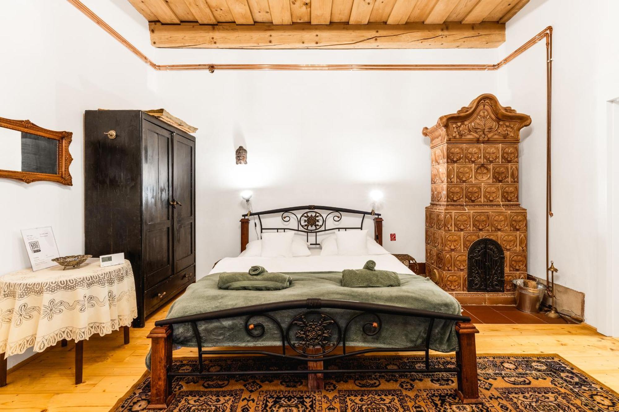 Sovi Dom- Historicke Apartmany Z 19 Storocia, 4Km Od Banskej Stiavnice Svätý Anton Екстериор снимка