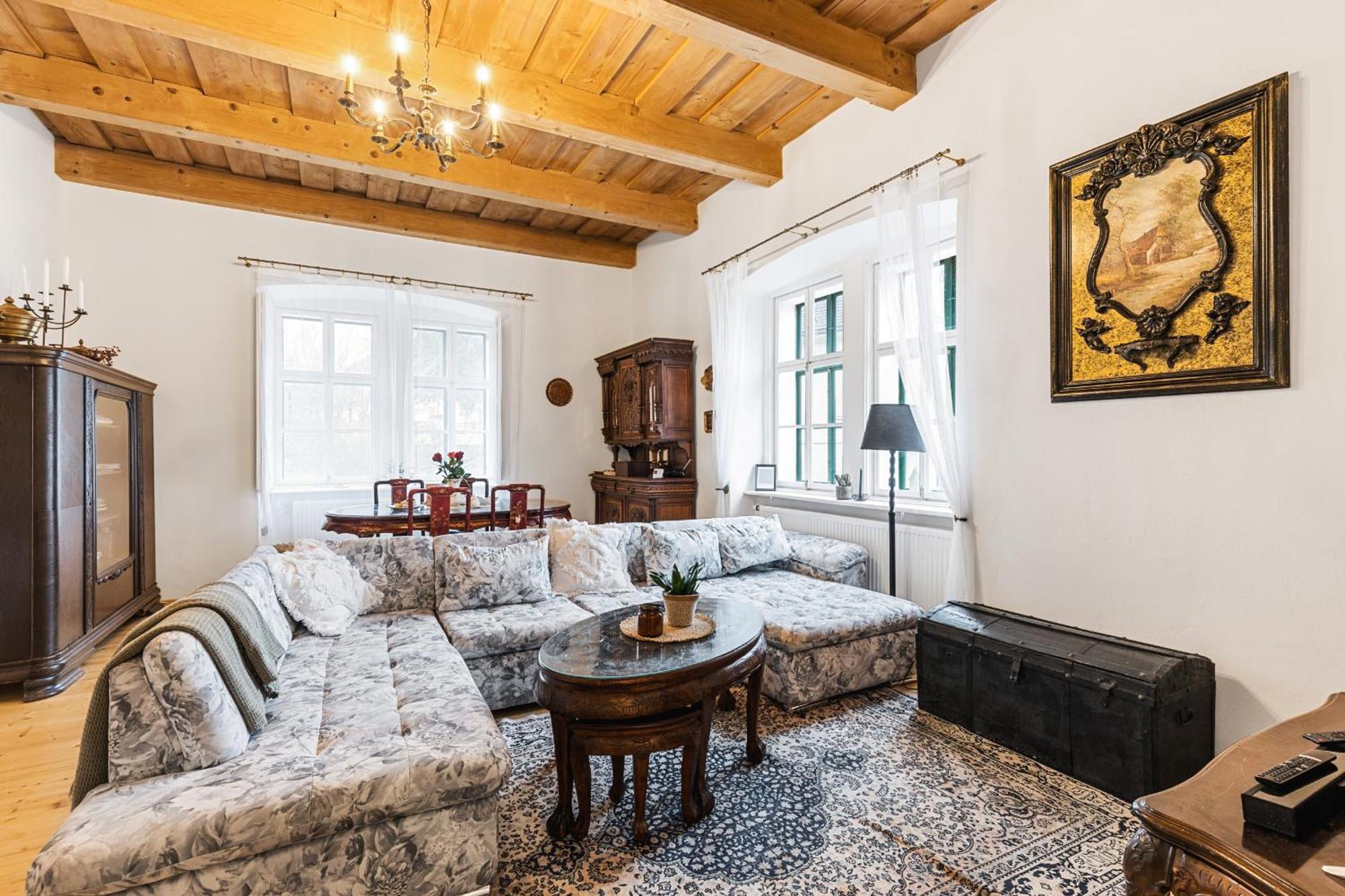 Sovi Dom- Historicke Apartmany Z 19 Storocia, 4Km Od Banskej Stiavnice Svätý Anton Екстериор снимка