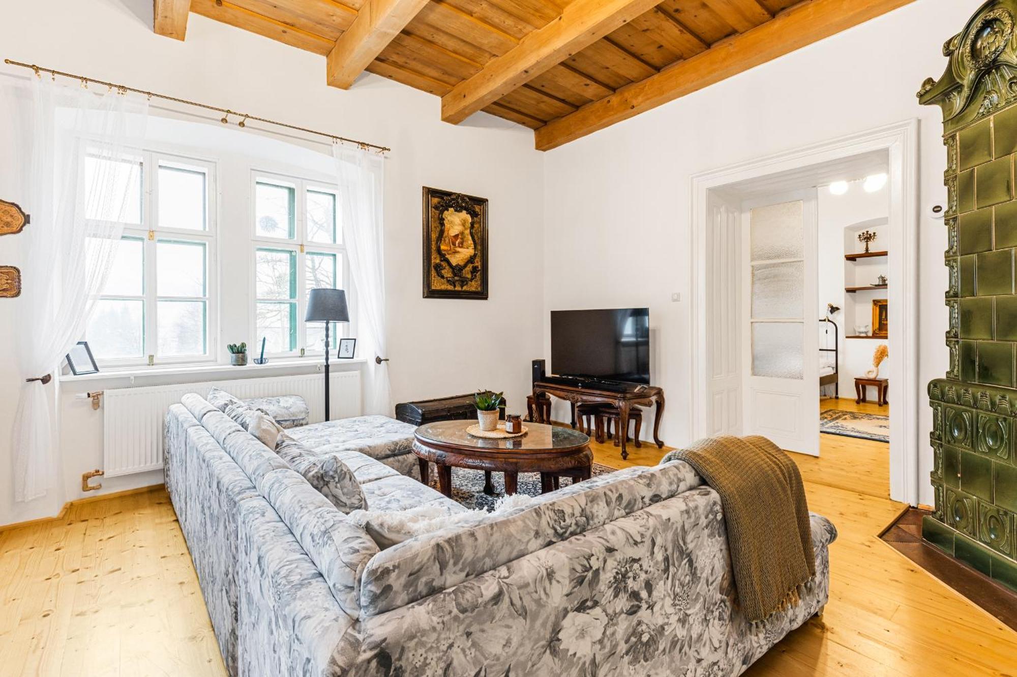 Sovi Dom- Historicke Apartmany Z 19 Storocia, 4Km Od Banskej Stiavnice Svätý Anton Екстериор снимка