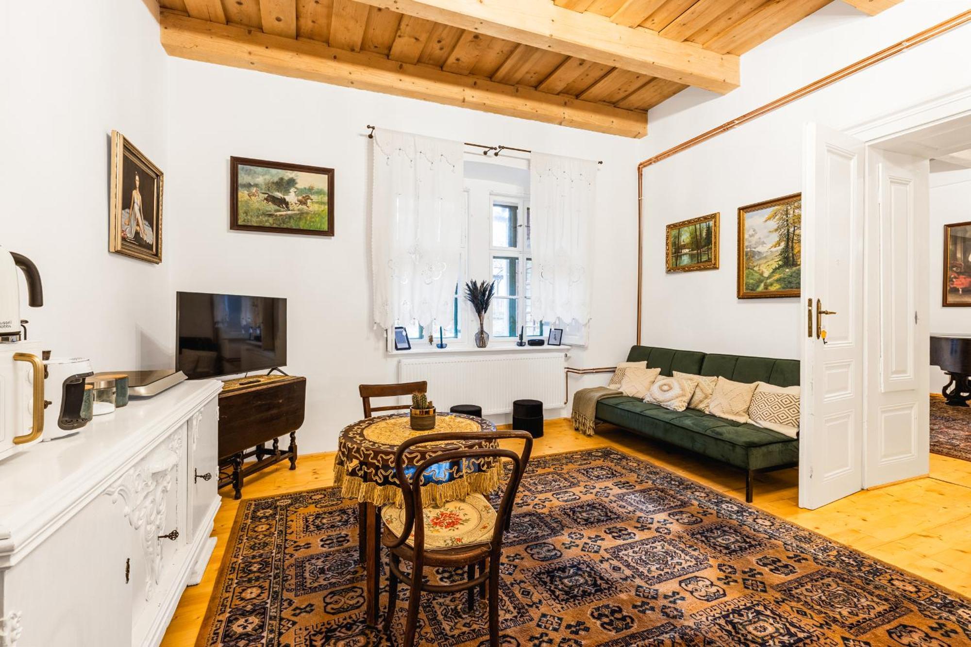 Sovi Dom- Historicke Apartmany Z 19 Storocia, 4Km Od Banskej Stiavnice Svätý Anton Екстериор снимка