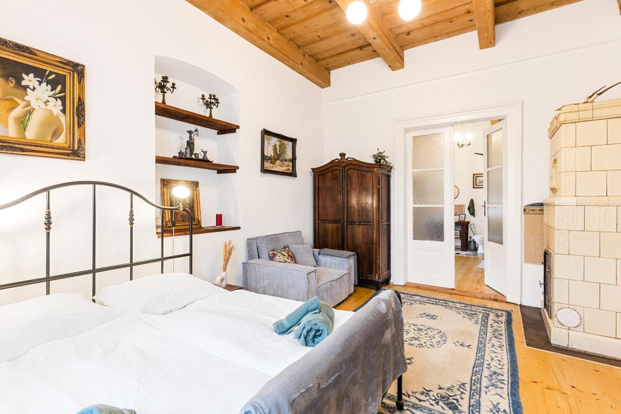 Sovi Dom- Historicke Apartmany Z 19 Storocia, 4Km Od Banskej Stiavnice Svätý Anton Екстериор снимка