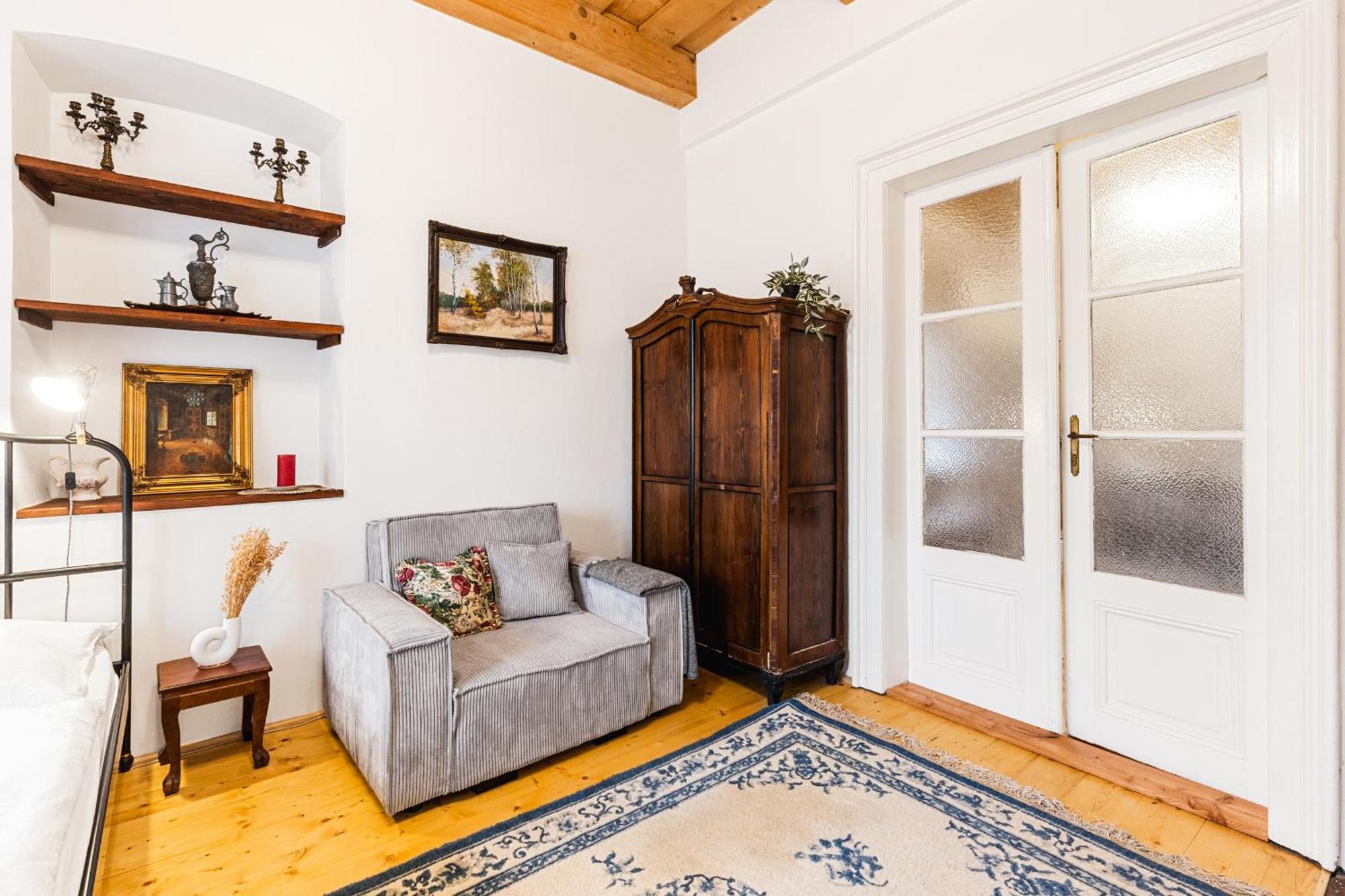 Sovi Dom- Historicke Apartmany Z 19 Storocia, 4Km Od Banskej Stiavnice Svätý Anton Екстериор снимка