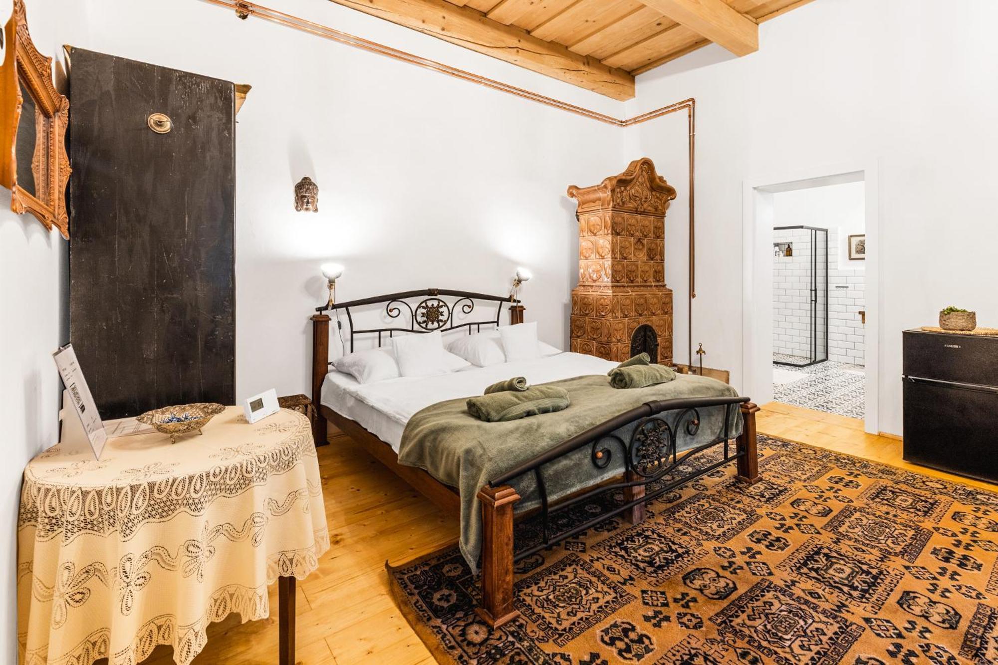 Sovi Dom- Historicke Apartmany Z 19 Storocia, 4Km Od Banskej Stiavnice Svätý Anton Екстериор снимка