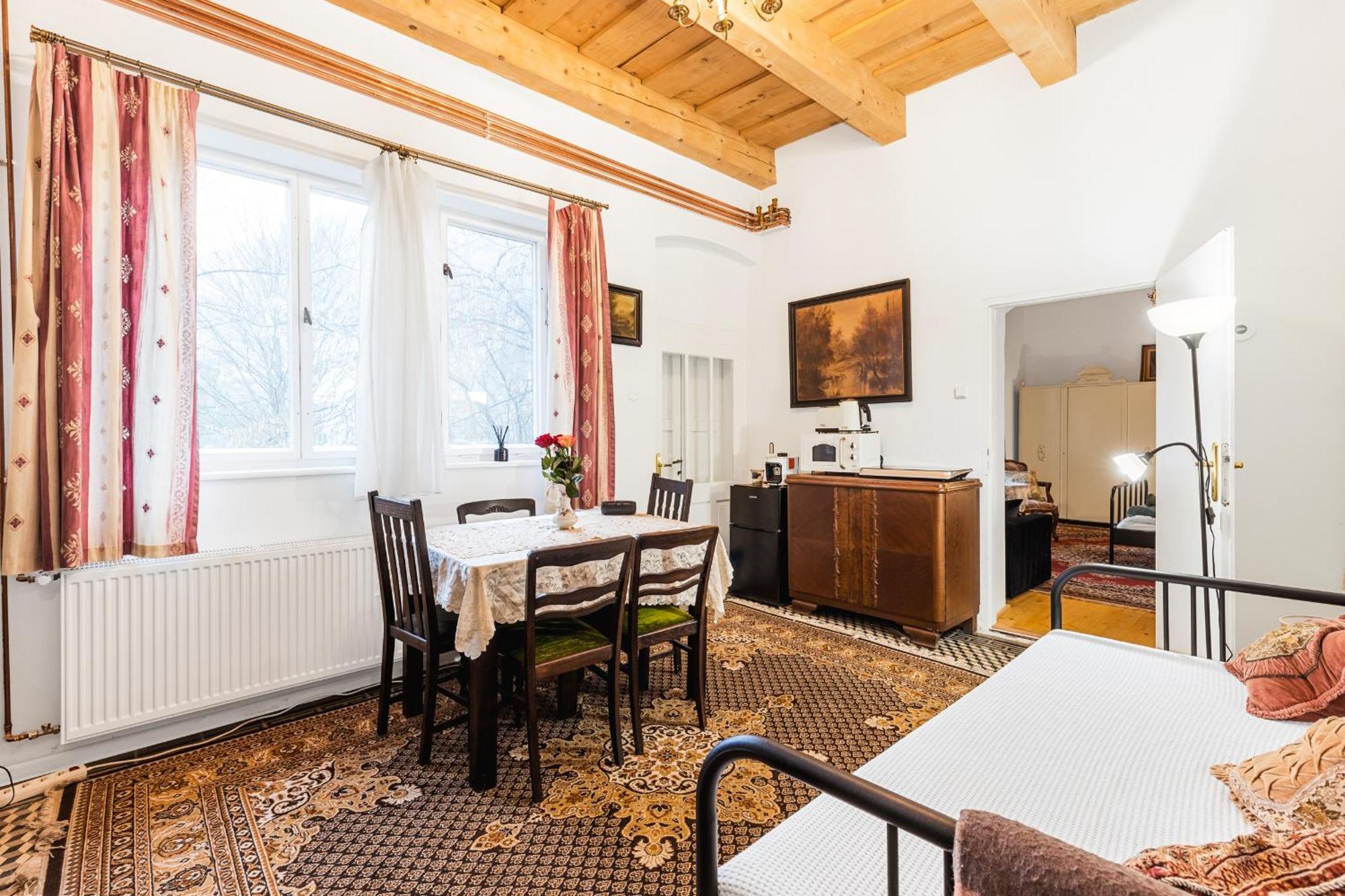 Sovi Dom- Historicke Apartmany Z 19 Storocia, 4Km Od Banskej Stiavnice Svätý Anton Екстериор снимка